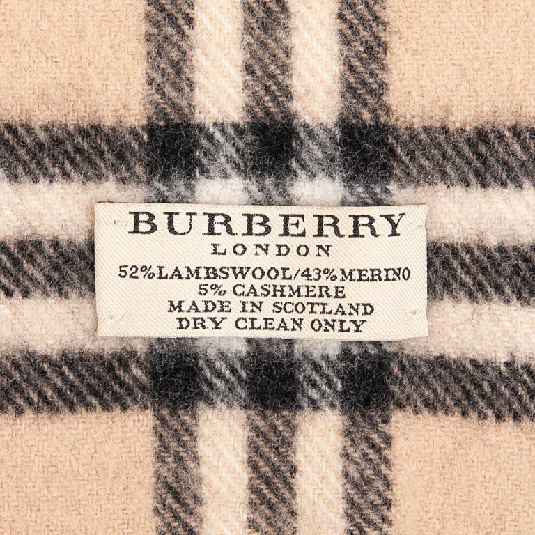 HALSDUK, Burberry.