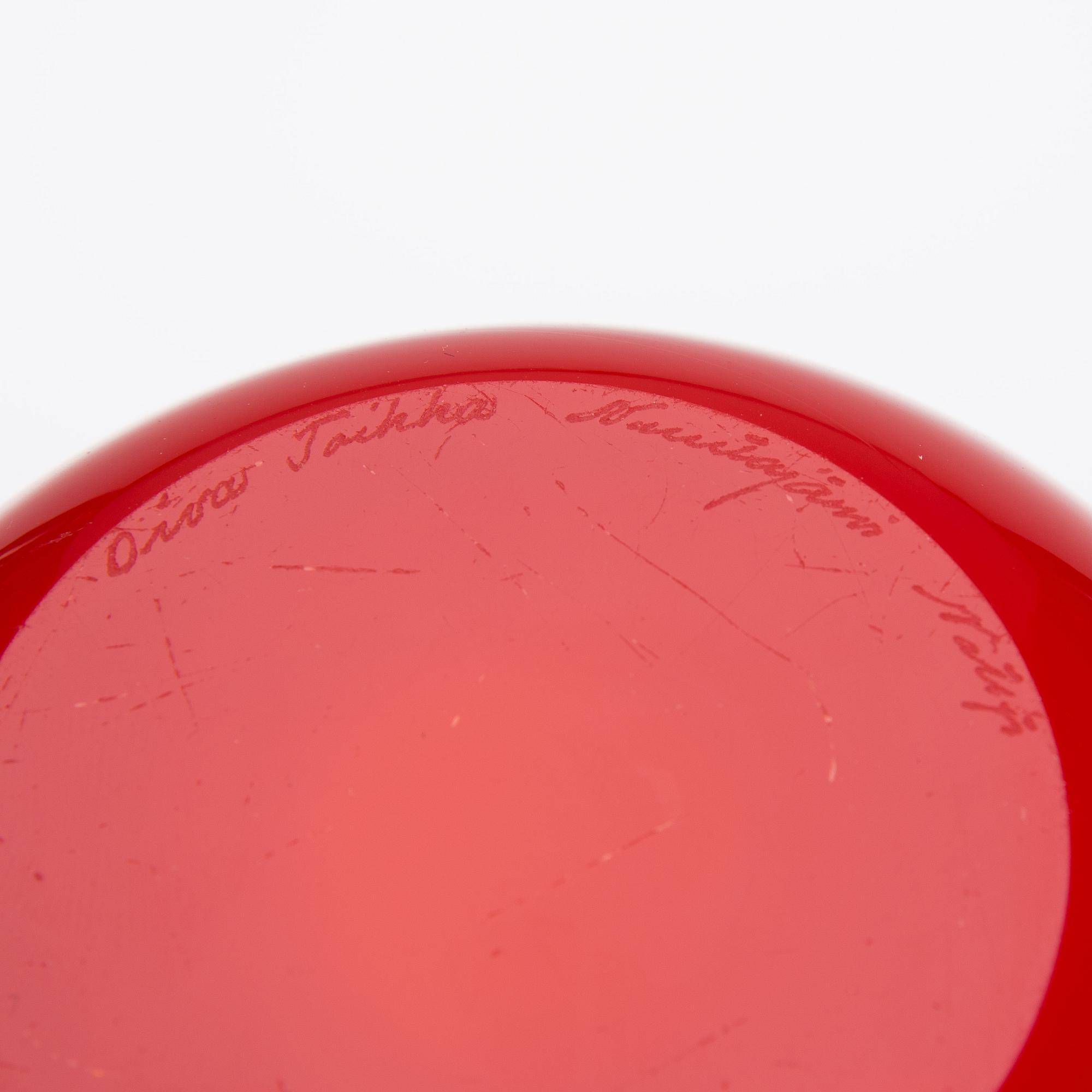 OIVA TOIKKA, POMPOM VASE. Sign. Oiva Toikka Nuutajärvi Notsjö.