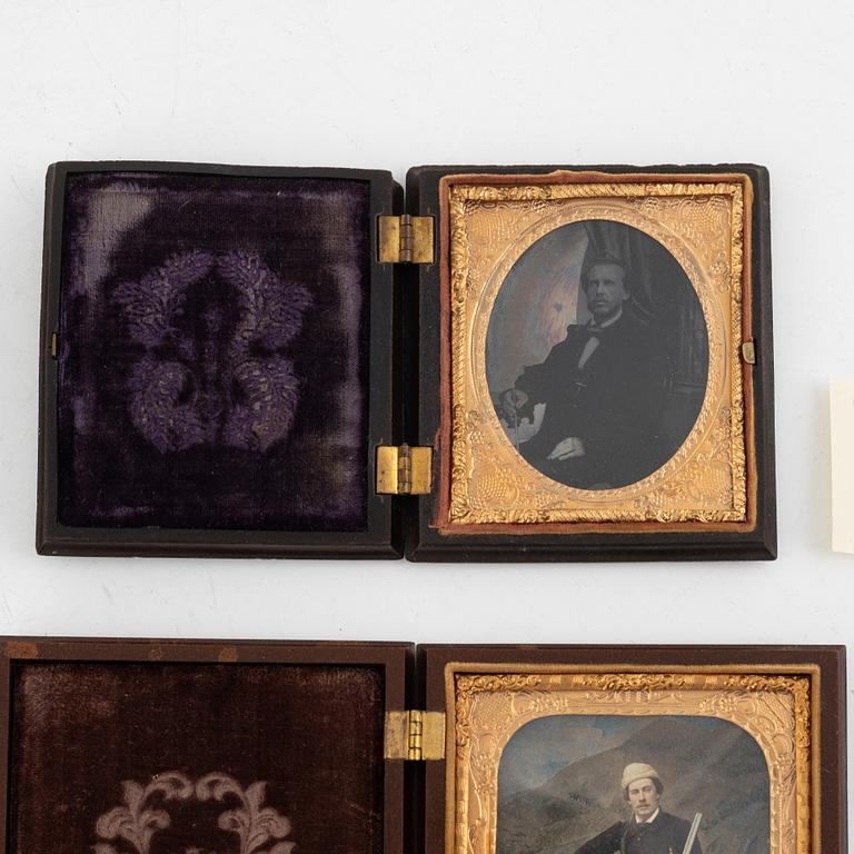 Fotografier, 4 st, daguerrotyper, omkring 1800-talets mitt.