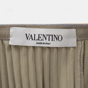 Valentino, a pleated velvet skirt, size 38.