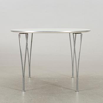 A BRUNO MATHSSON & PIET HEIN "SUPERELLIPS" TABLE, Fritz Hansen, Denmark 2007.