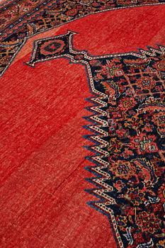 A CARPET, an antique Bidjar kelly, ca 587 x 230 cm.