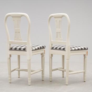 STOLAR, ett par, gustavianska, omkring 1800.