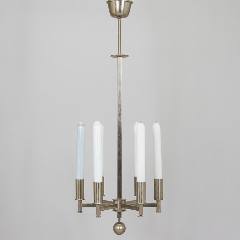 Paavo Tynell, A 1930s made to order chandelier for Taito.