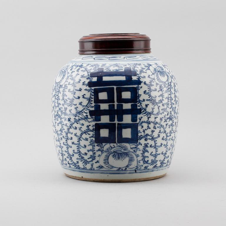 BOJAN, porslin, Kina, 1800-talets andra hälft.