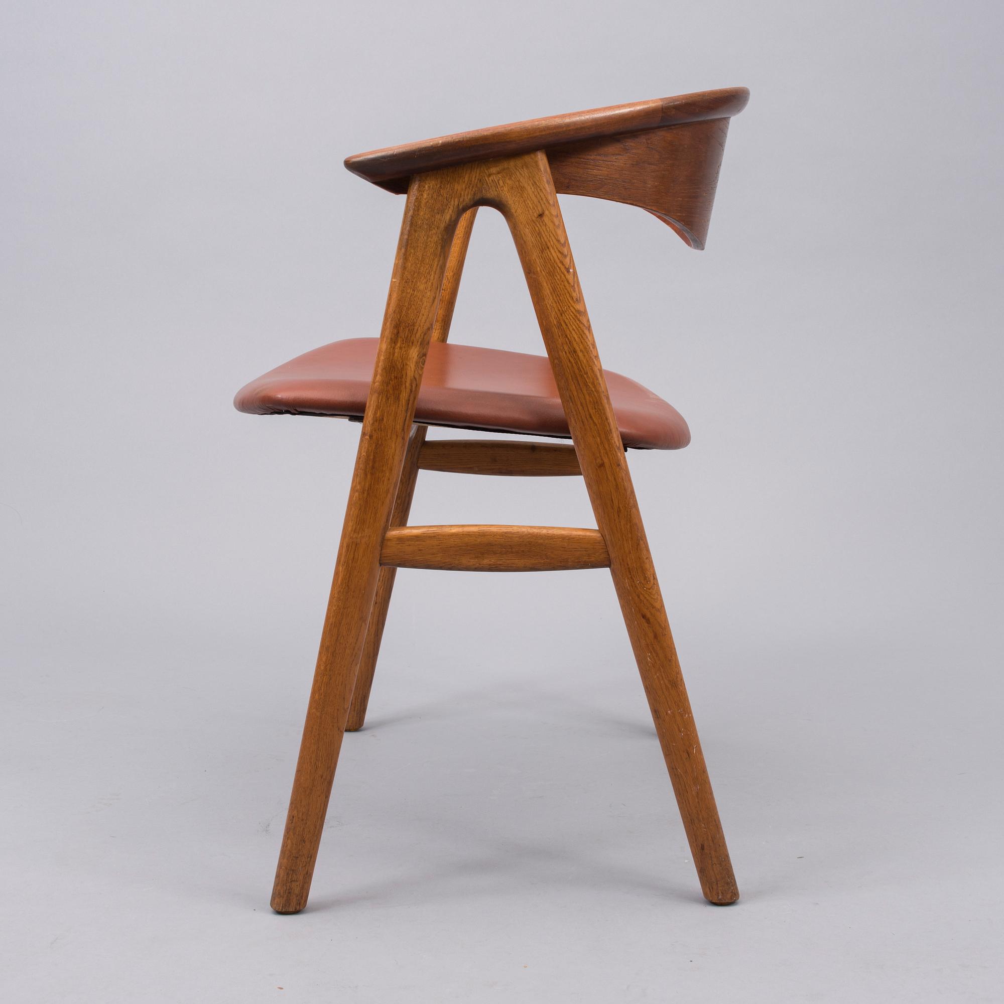 KARMSTOL, modell 52, Erik Kirkegaard, Høng Stolefabrik, Danmark, 1900-talets mitt.