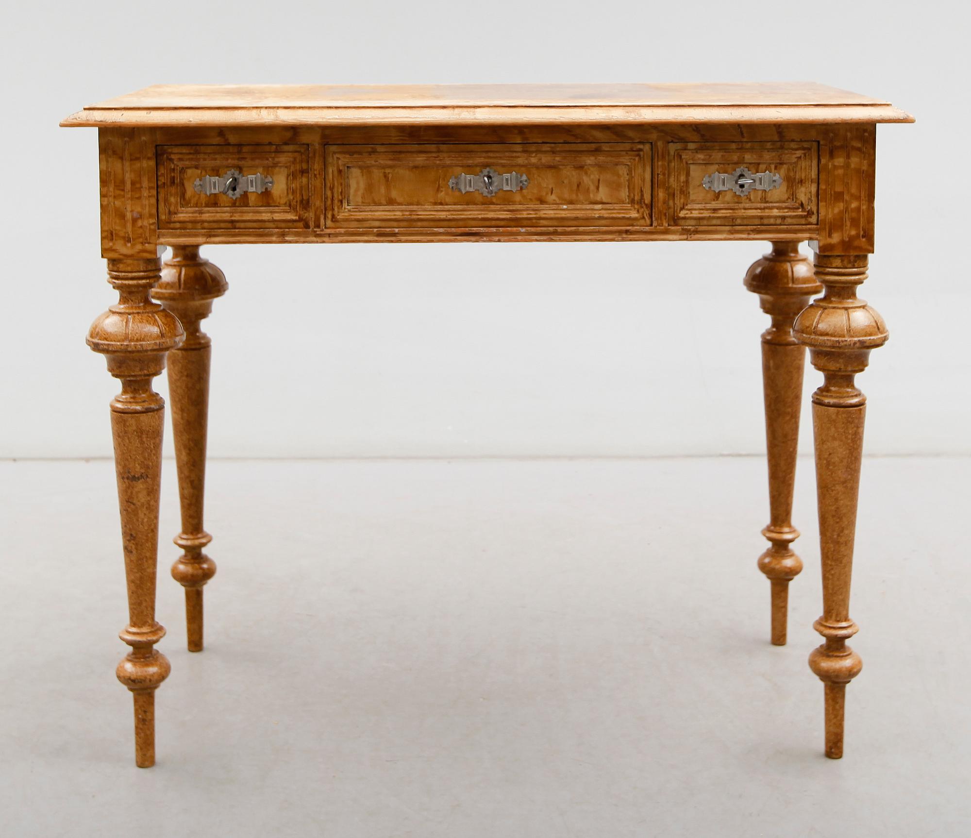 SKRIVBORD, 1880-tal.