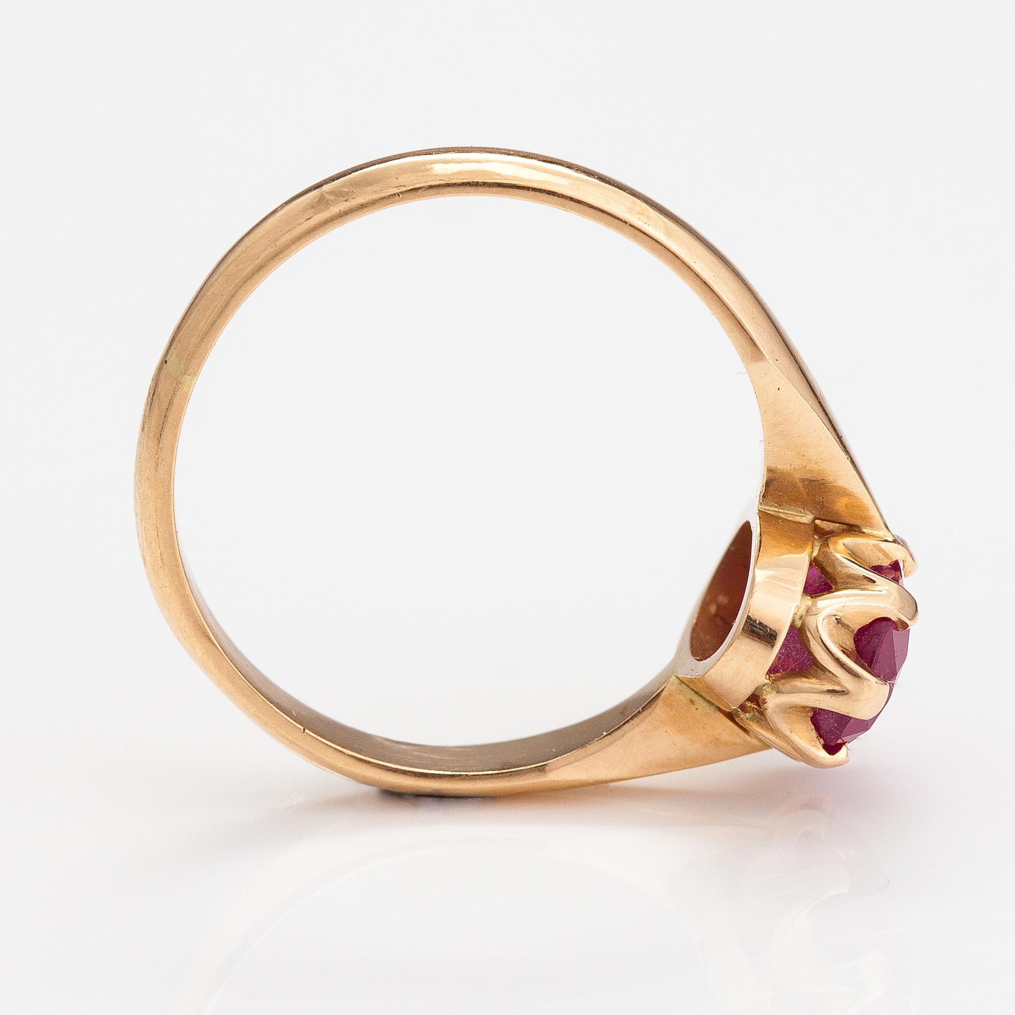 RING, 14K guld, rubin.