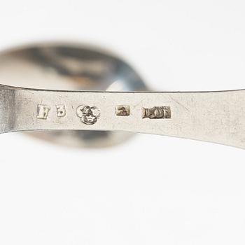 Three Swedish silver tablespoons with fiddle-pattern handles, circa 1800.