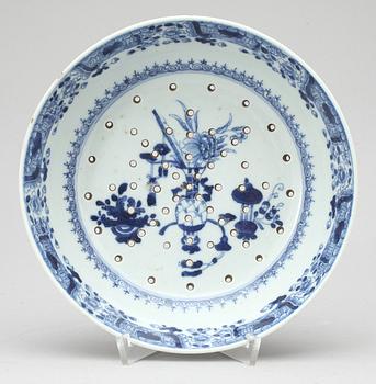 SILFAT, porslin, Kina, Qianlong, (1736-1795).