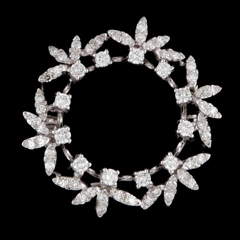 A brilliant- and single-cut diamond brooch, total carat weight circa 0.95 cts.