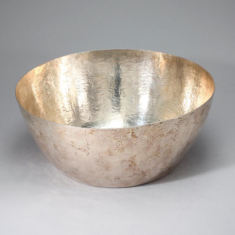 Tapio Wirkkala, A PUNCH BOWL.