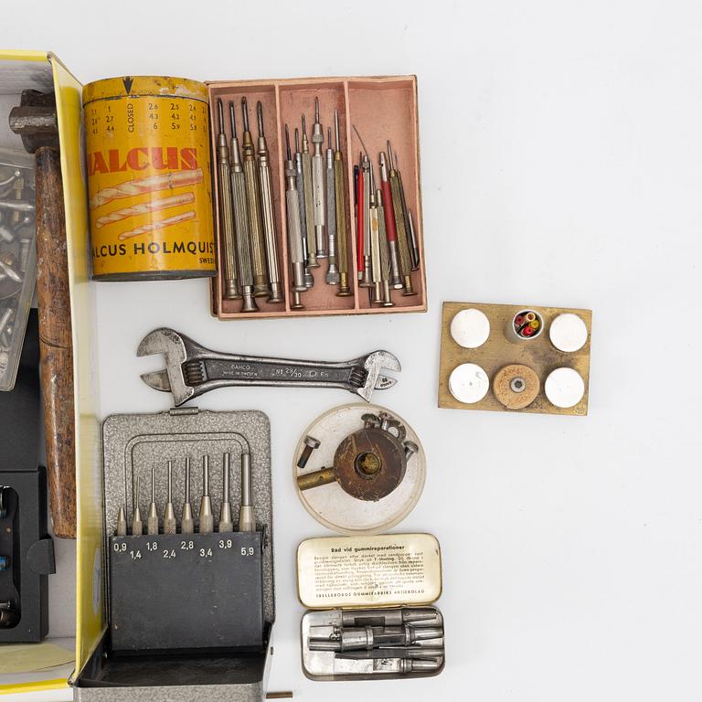 Watchmaking tools and spare parts, including a lathe by Lorch.