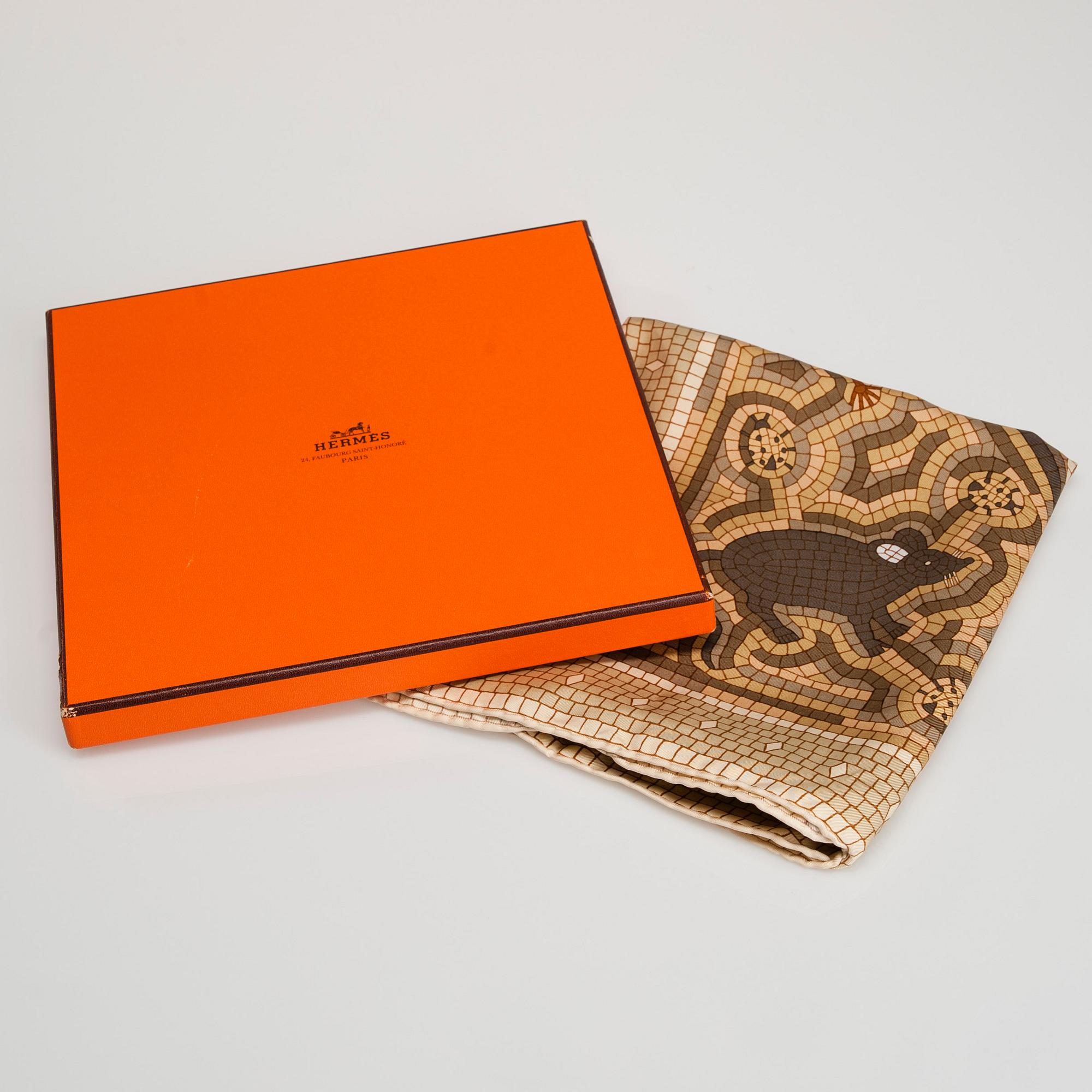 SCARF, "Cave Felem", Hermès.