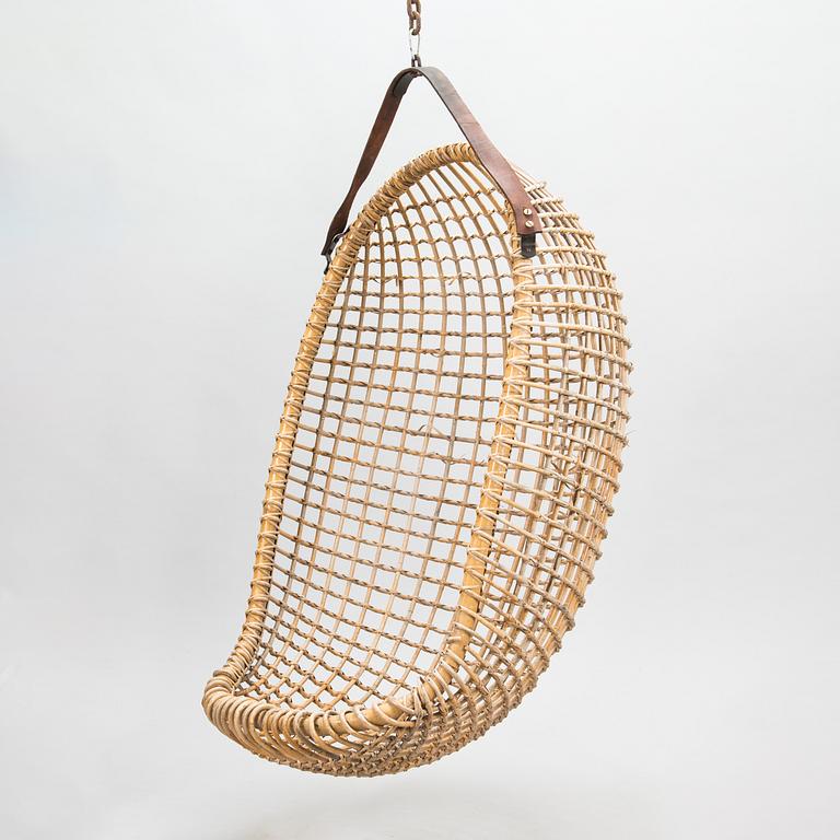 Giovanni Travasa, hanging chair 'Eureka' for Vittorio Bonacina. 1960's.