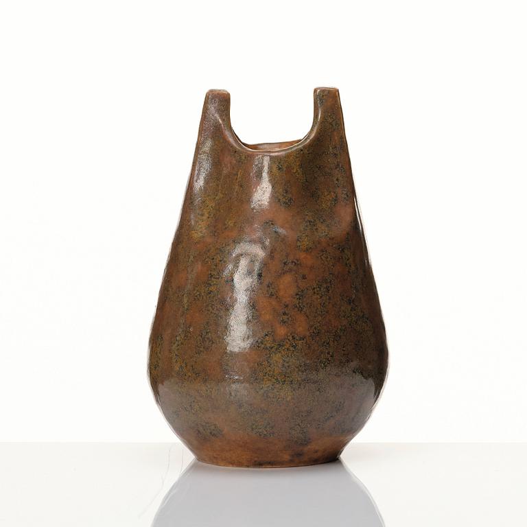 Anders & Bess Wissler, a stoneware vase, Ateljé Solklinten, Mariefred, Sweden 1915.