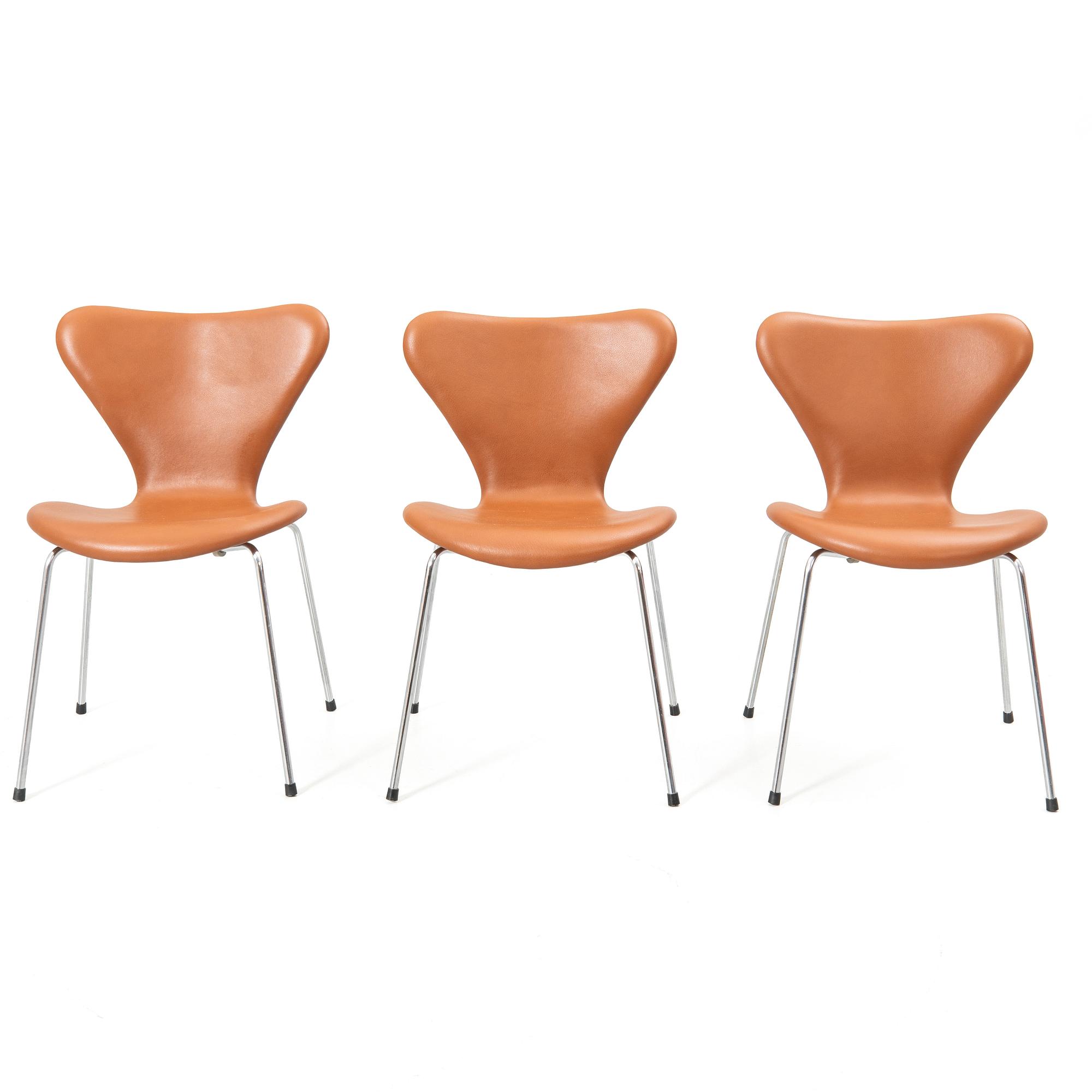 Arne Jacobsen, Chairs, 6, "Series 7", Fritz Hansen, Denmark.