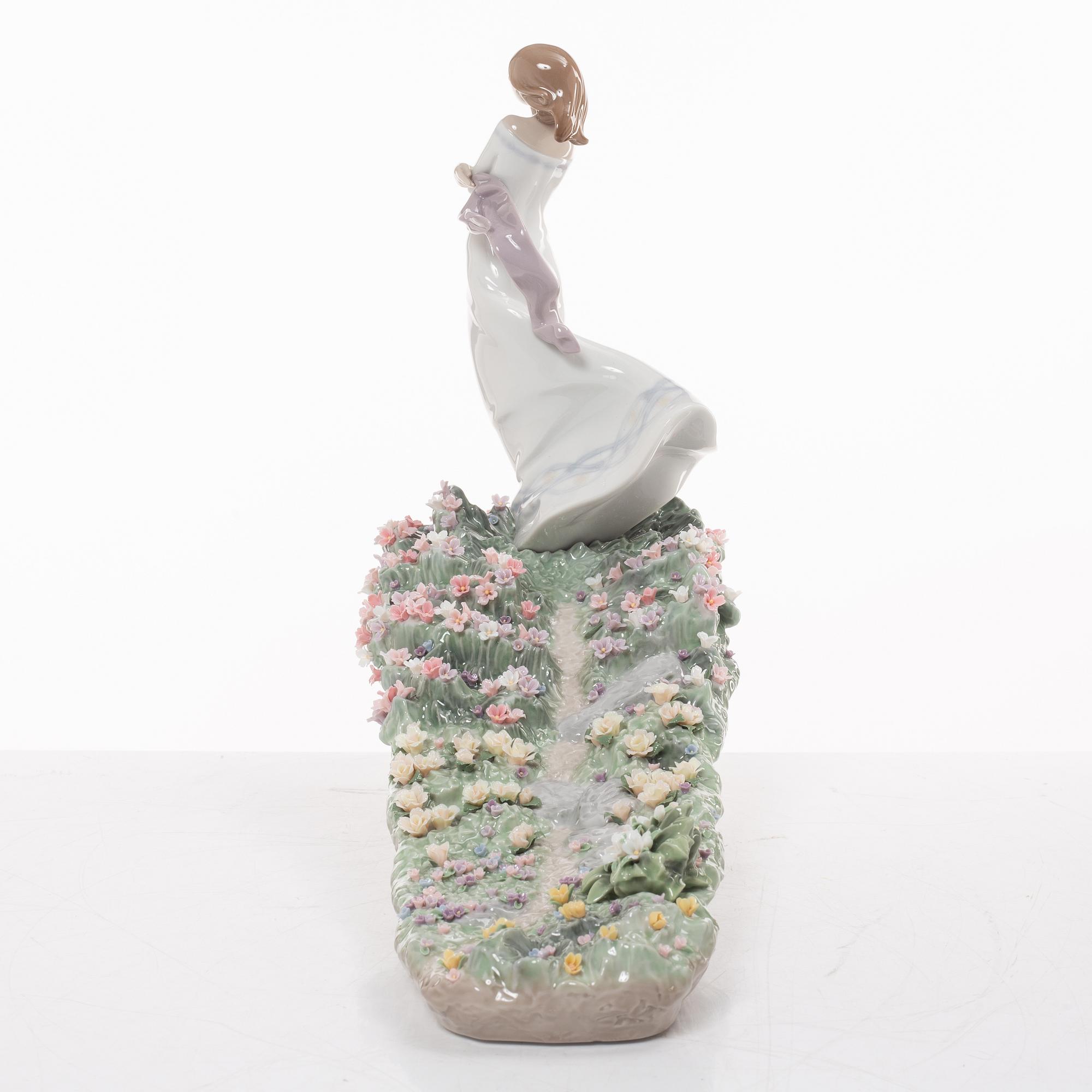 Joan Coderch, figurin, "A sea of flowers", Lladró, Spanien, 2006-2011.