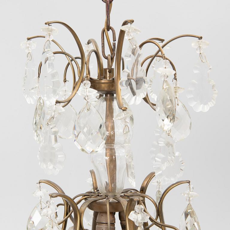 A Rococo style chandelier, mid-20th Century.
