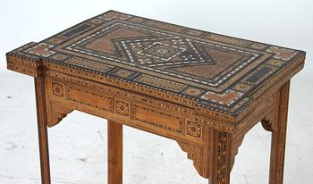 SPELBORD, orientaliskt, 1800/1900-tal.