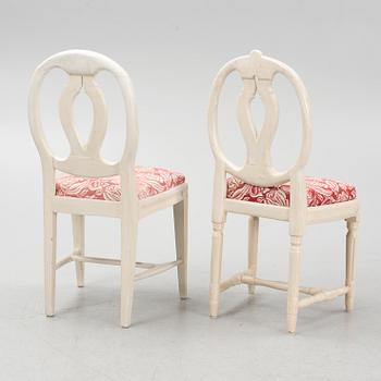 Four Gustavian chairs and a pair of similar Gustavian chairs, Sweden, early 19th century.