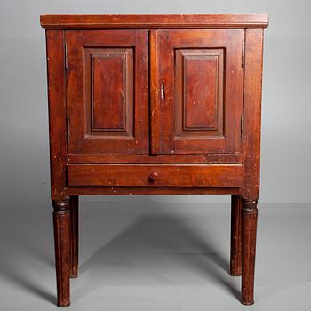 POTTSKÅP, gustaviansk 1700/1800-tal, betsad björk, möjligen Finland.