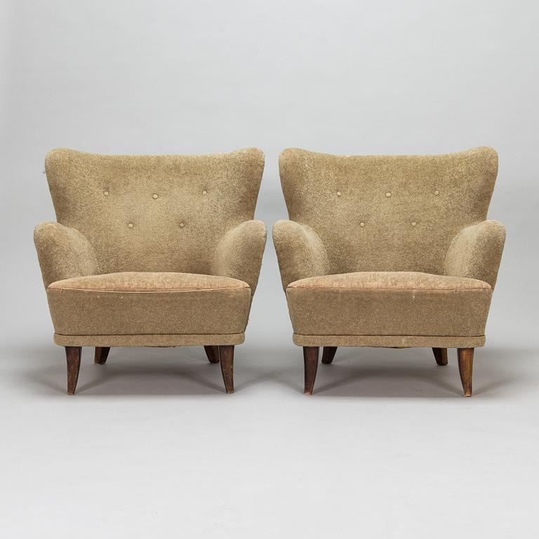 Ilmari Lappalainen, a pair of mid-20th-century 'Laila' armchairs for Asko, Finland.