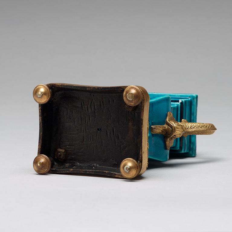 VAS med LOCK, porslin. Qingdynastin, Kangxi (1662-1722).