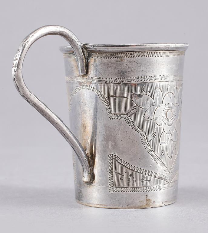 BÄGARE, silver, Ryssland, otydliga stämplar, omkring år 1900, vikt 30 g.