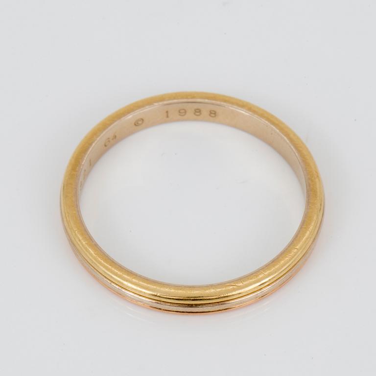 RING, Cartier, trefärgad 18K guld, daterad 1988.
