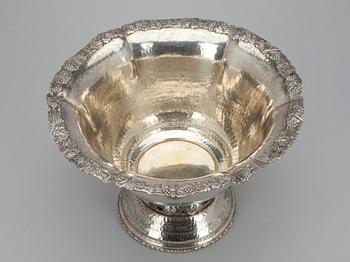 SKÅL, silver, Helsingfors 1934. Vikt 533 g.