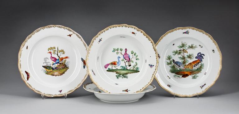 TALLRIKAR, fyra stycken, porslin. Meissen, 2:a sortering.