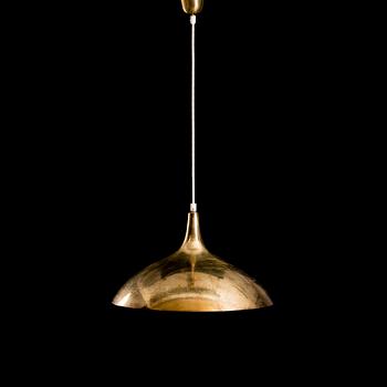 PAAVO TYNELL, A PENDANT LAMP. Manufactured by Idman, 1950s.