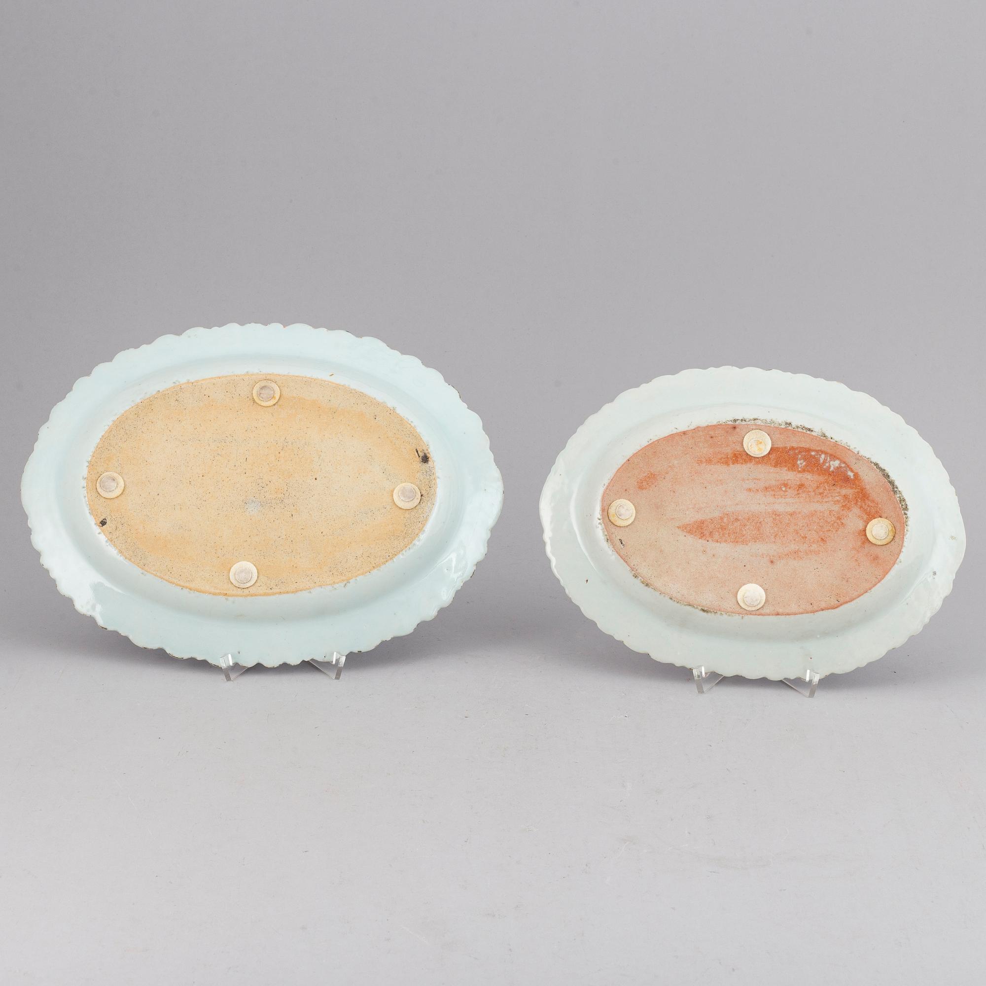 Two blue and white export porcelain serving dishes, Qing dynasty, Qianlong (1736-95).