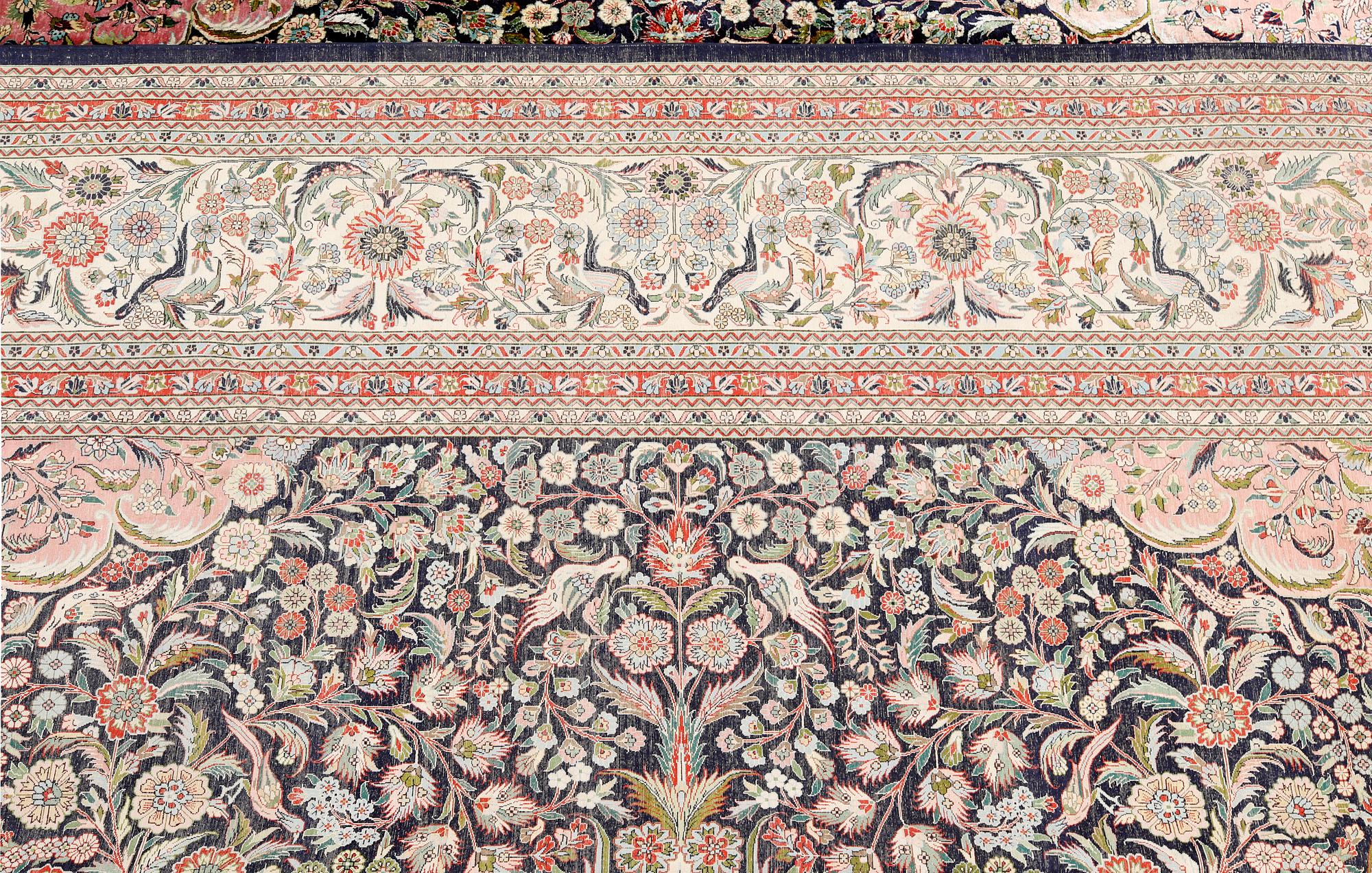 Matta, Figural Silke Orientalisk, Silkesvarp, ca 306 x 240 cm.