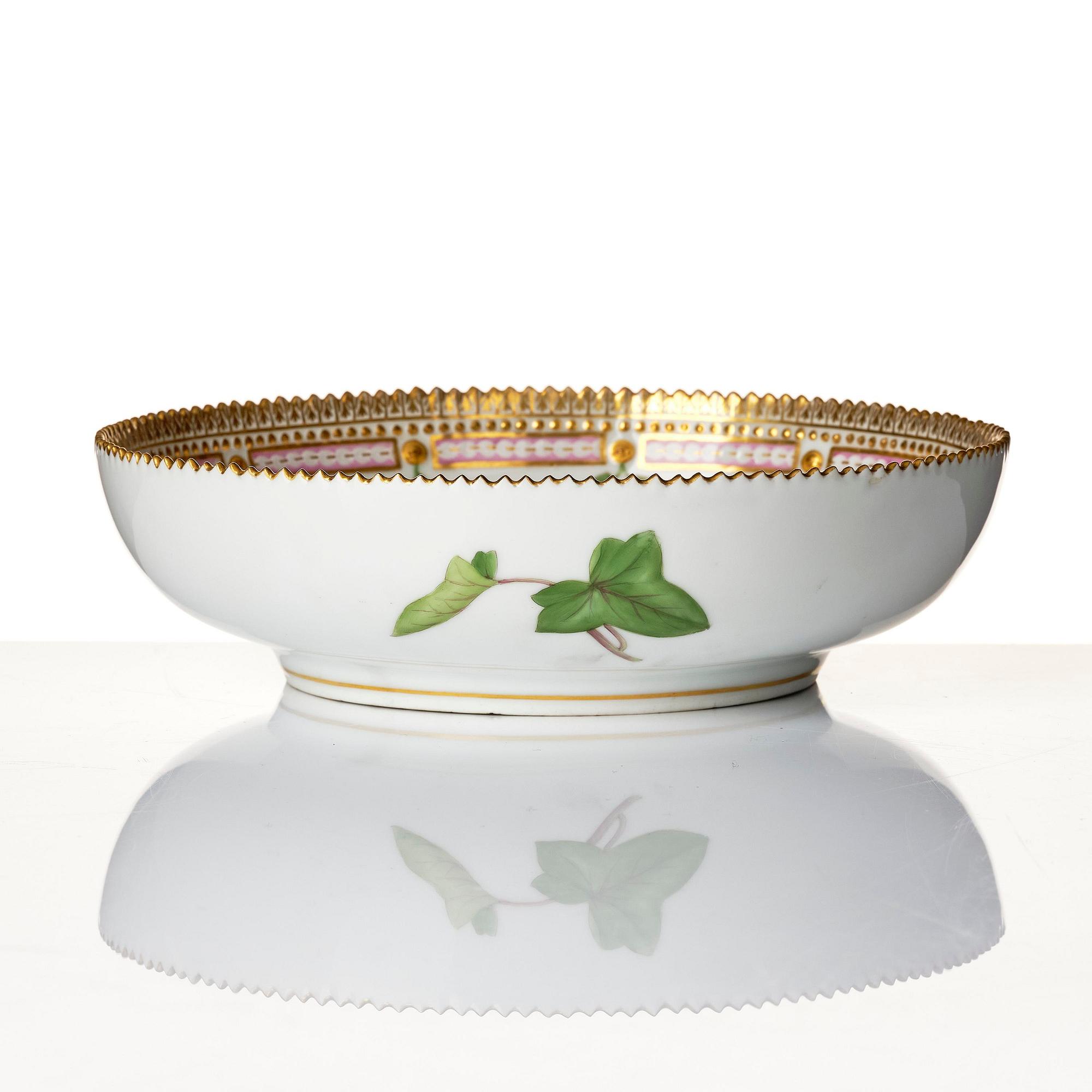 A Royal Copenhagen 'Flora Danica' bowl and serving dish, Denamark, 20th century.
