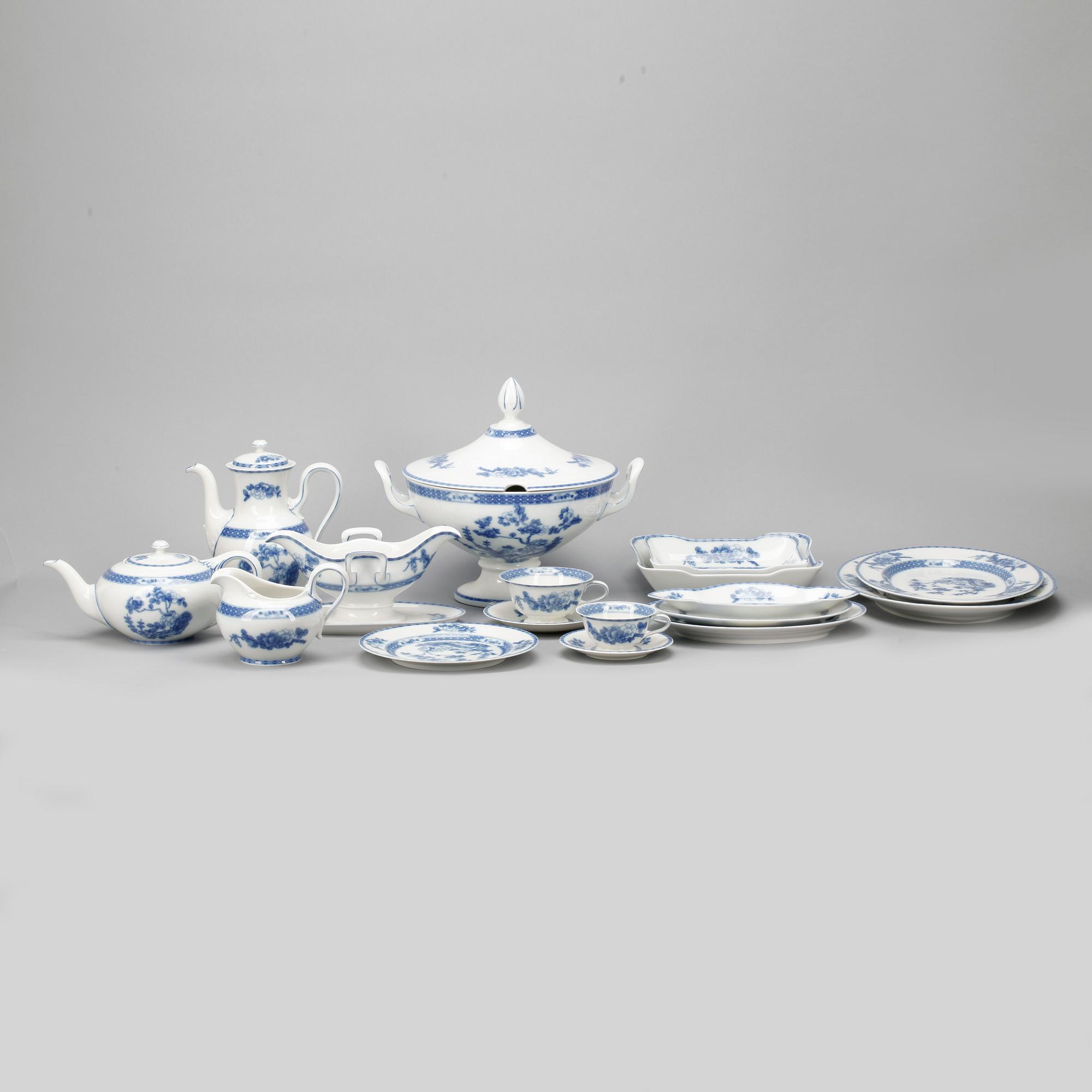 SERVISDELAR, ca 89 + 1 delar, porslin, Rosenthal, Tyskland, 1900-talets första hälft.