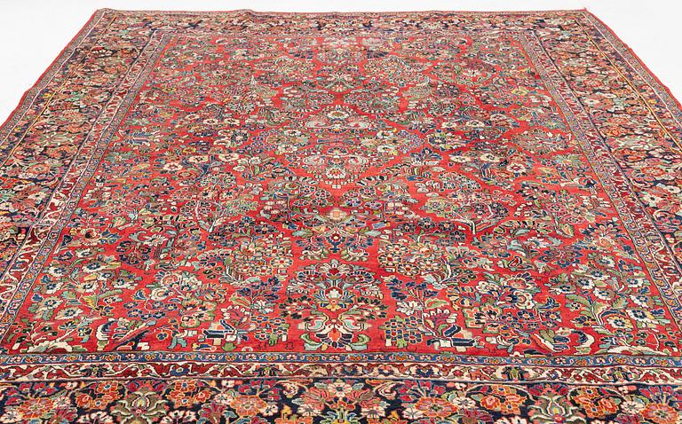 Matta, antik/semiantik, Moshkabad/Sarugh, ca 368 x 275 cm.