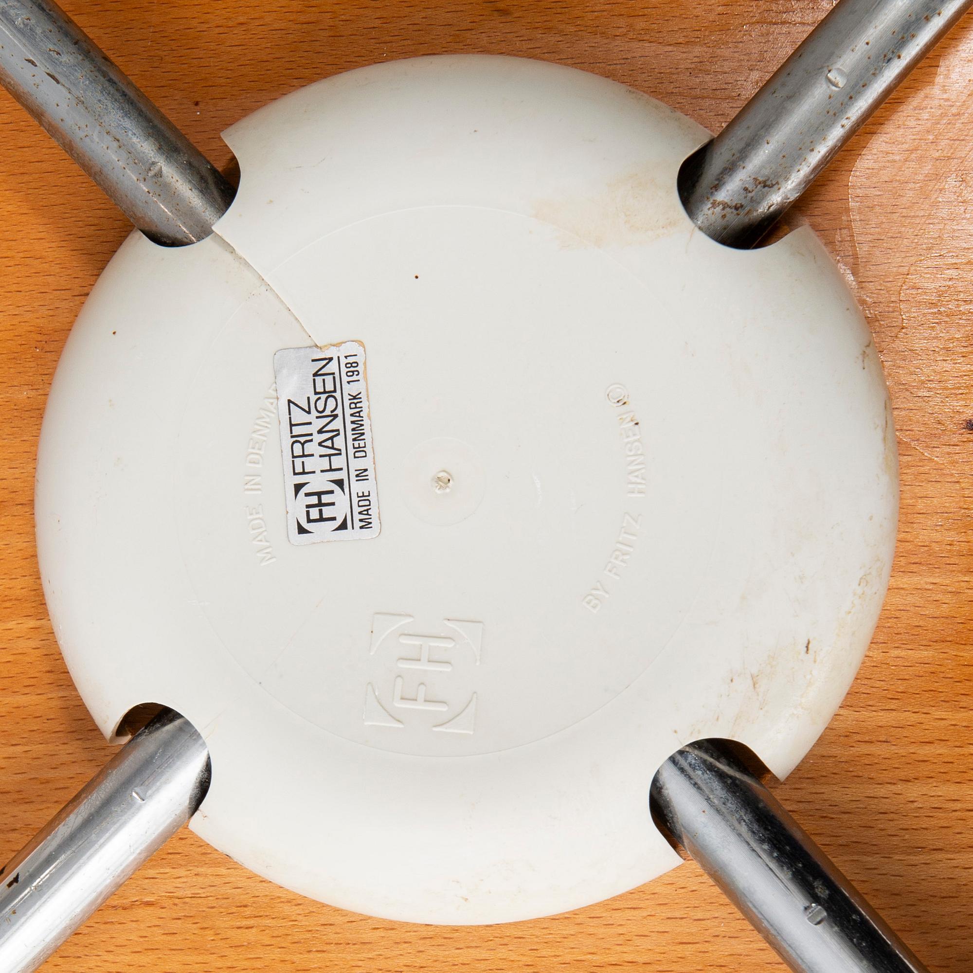 Arne Jacobsen, chairs 6 pcs, "The Seven", Fritz Hansen, Denmark, 1981.