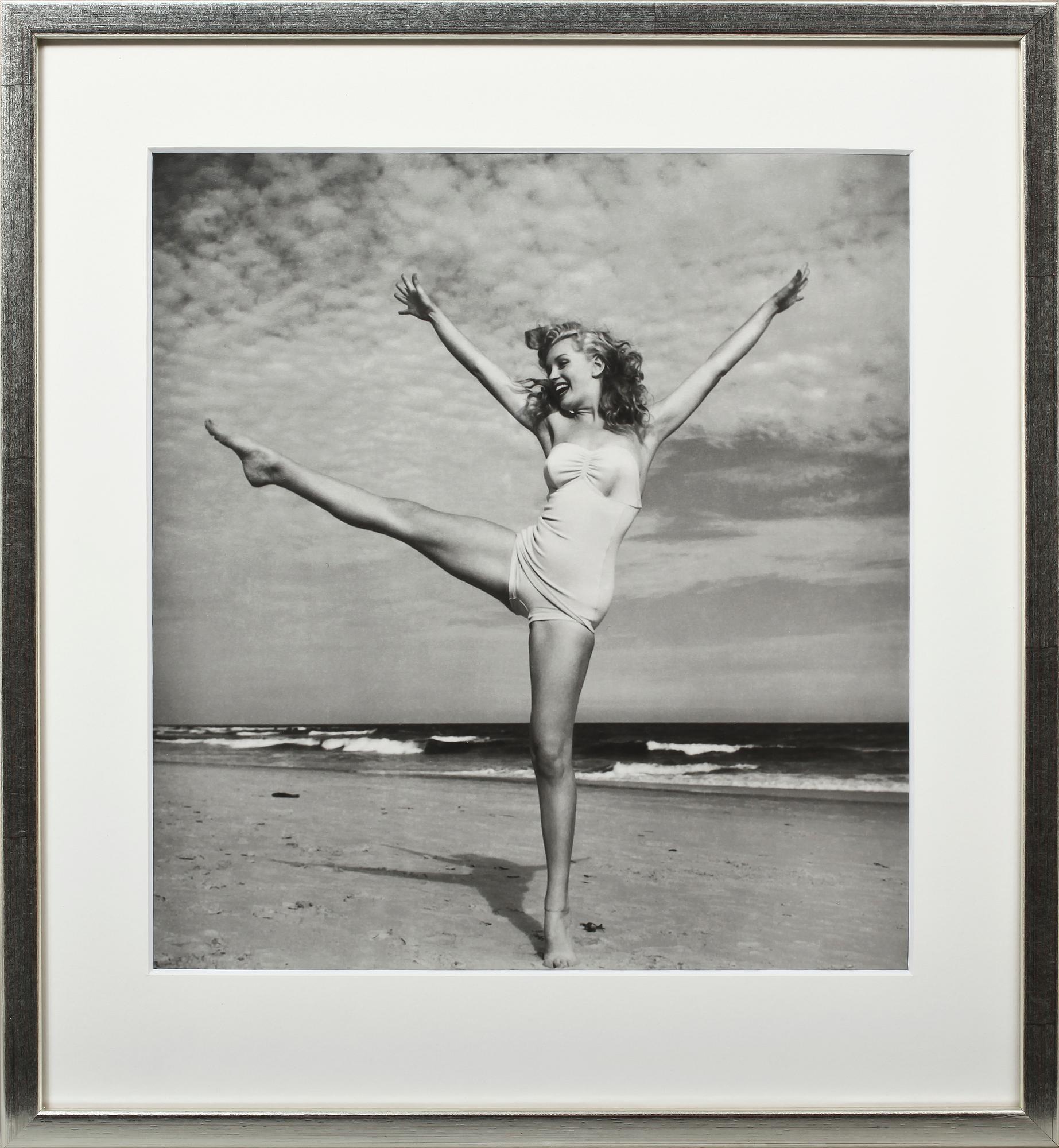 ANDRÉ DE DIENES, silvergelatin fotografi, stämpelsign á tergo.