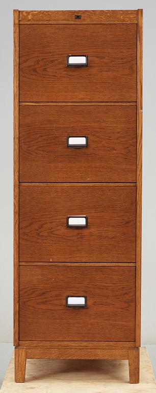 ARKIVSKÅP, 1900-talets andra hälft.