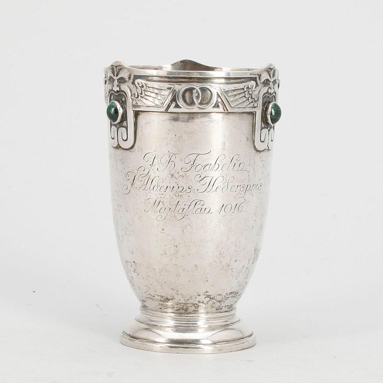 BÄGARE, silver. CG Hallberg, Stockholm 1905. Vikt ca 190 g.