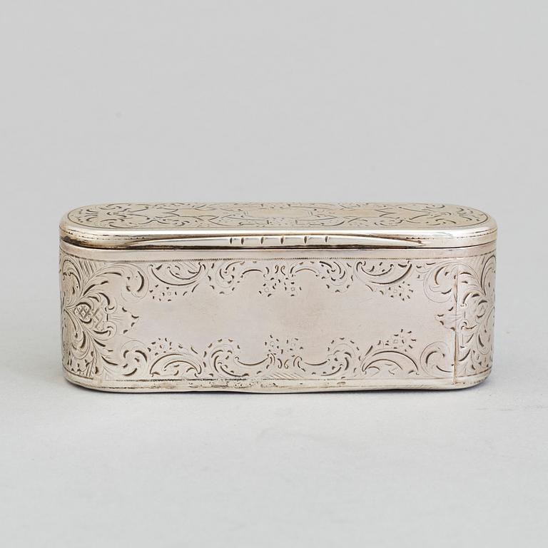 An early 20th century Russian silver snuff box.