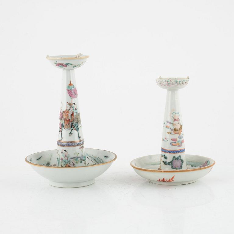 Two porcelain incense holders, China, late Qing dynasty, later part of the 19th century/around 1900.