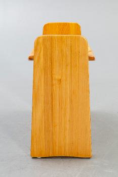 Gilbert Marklund, A pine stool "jonte".