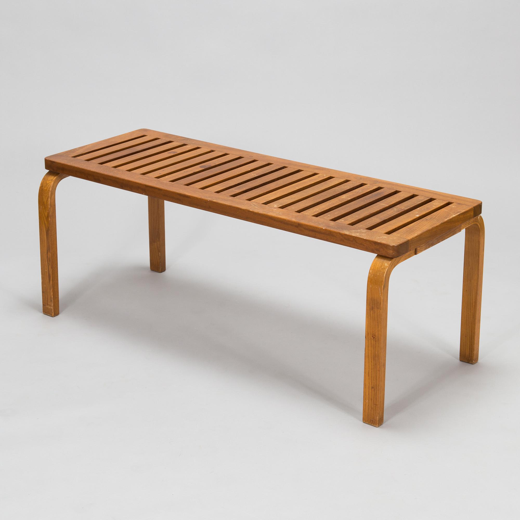 Alvar Aalto,a mid-20th century bench for O.Y. Huonekalu-ja Rakennustyötehdas A.B.