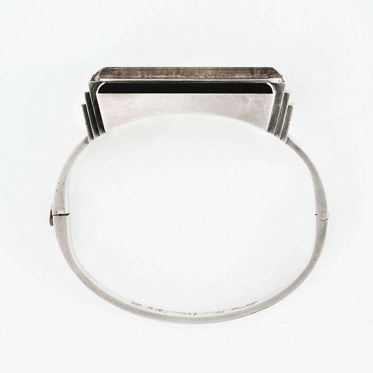 Wiwen Nilsson, armring, Lund 1941, sterling och onyx.