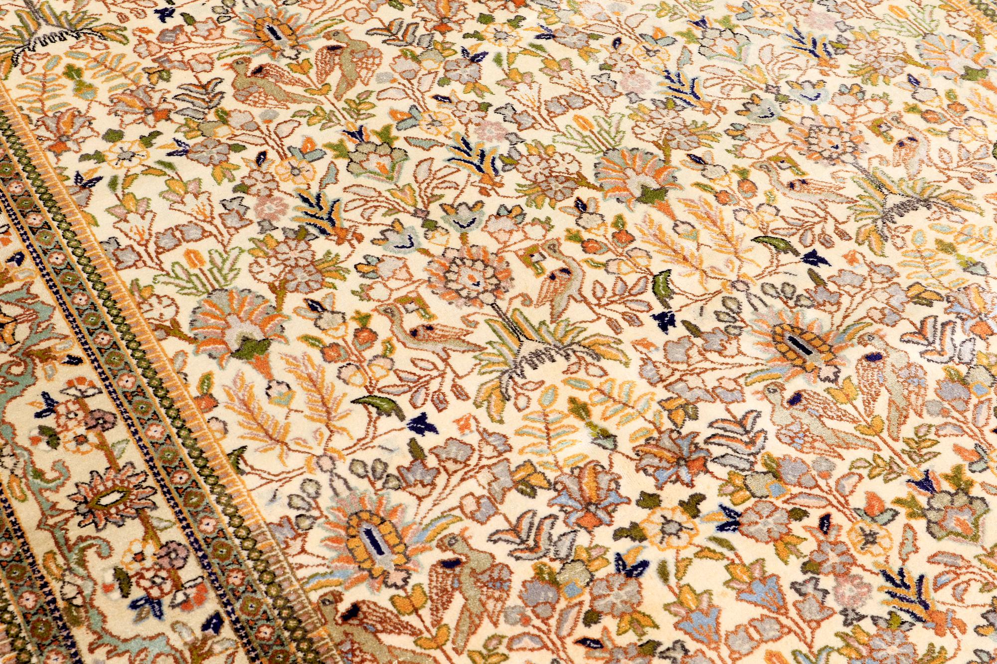 MATTA, Figural Täbriz , s.k " Tabatabai "301 x 198 cm.