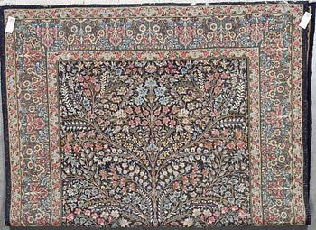 MATTA, sannolikt Kirman, ca 287x195 cm.