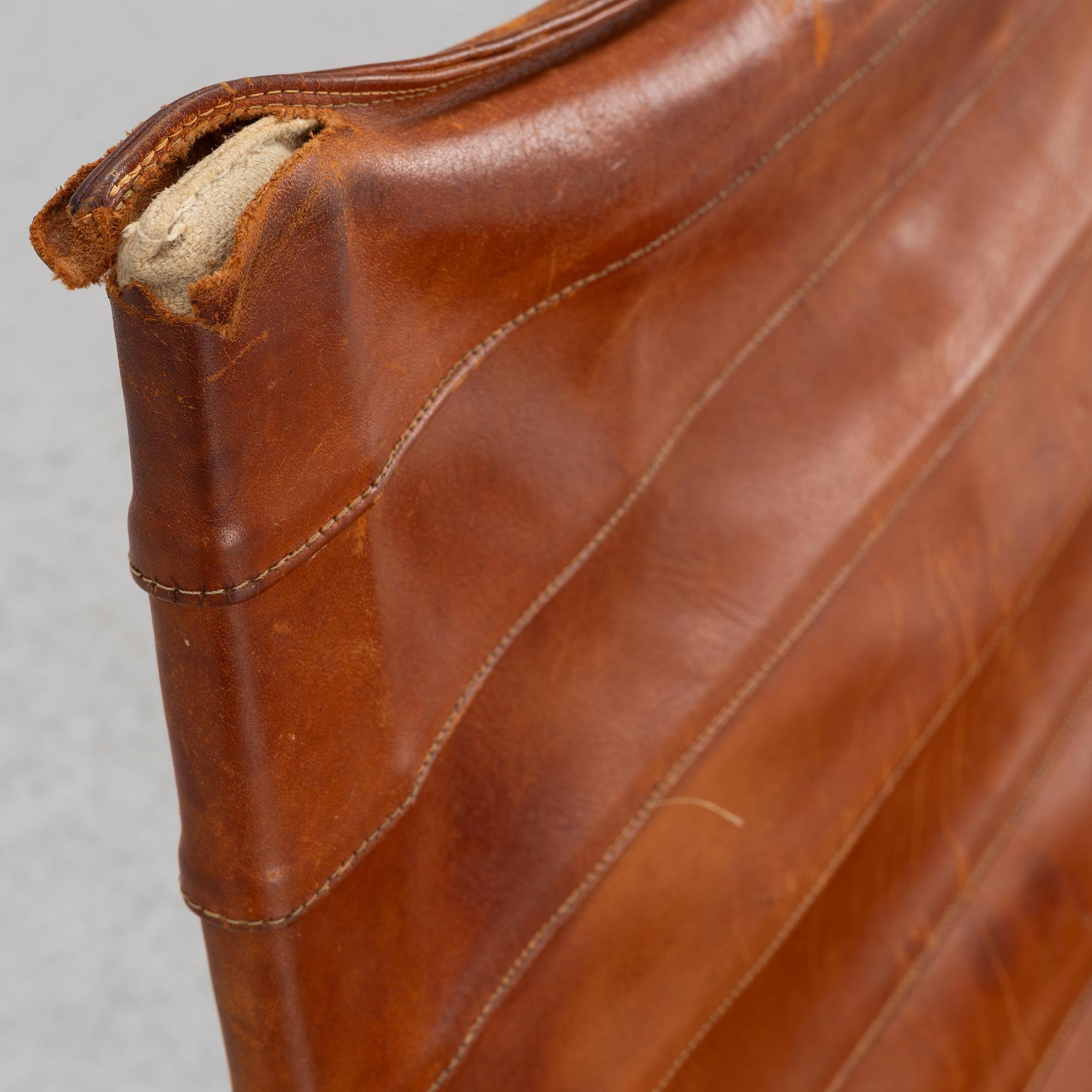 Poul Kjaerholm, a pair of "PK20" easy chairs, E Kold Christensen, Denmark, post 1968.